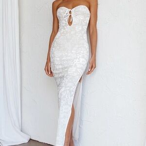 White keyhole dress